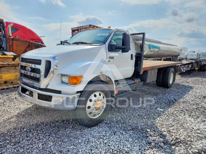 2015 Ford F-650 photo