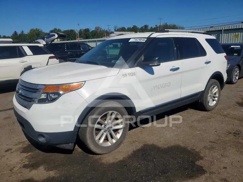 2015 Ford EXPLORER фото