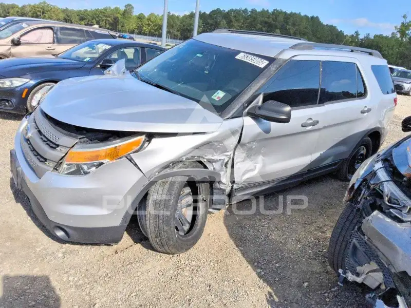 2015 Ford EXPLORER фото