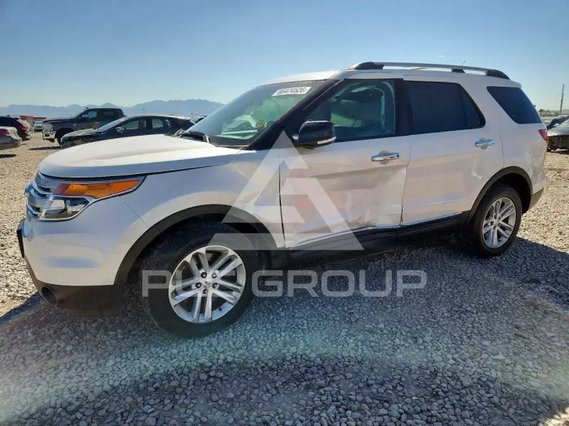 2015 Ford EXPLORER фото