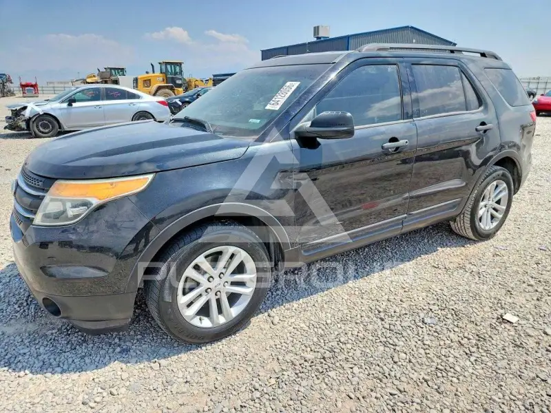 2015 Ford EXPLORER фото