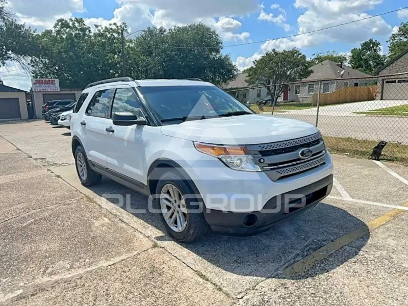 2015 Ford EXPLORER photo