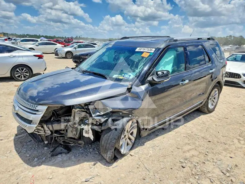 2015 Ford EXPLORER фото