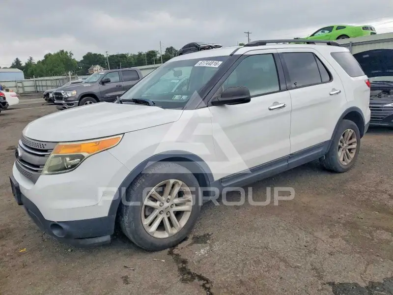 2015 Ford EXPLORER фото