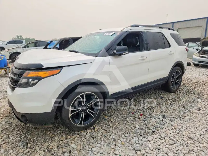 2015 Ford EXPLORER photo