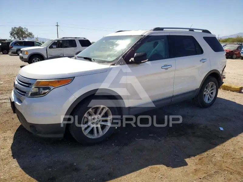 2015 Ford EXPLORER фото