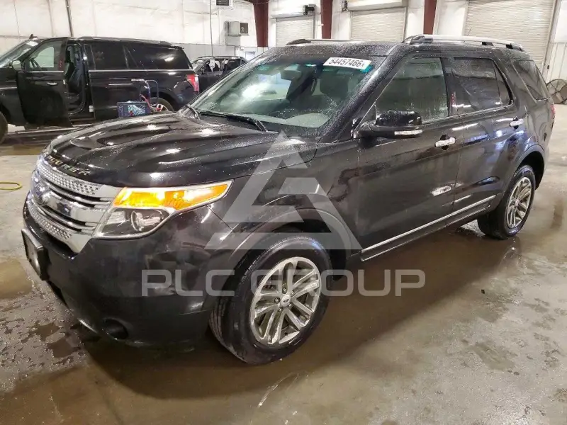 2015 Ford EXPLORER фото