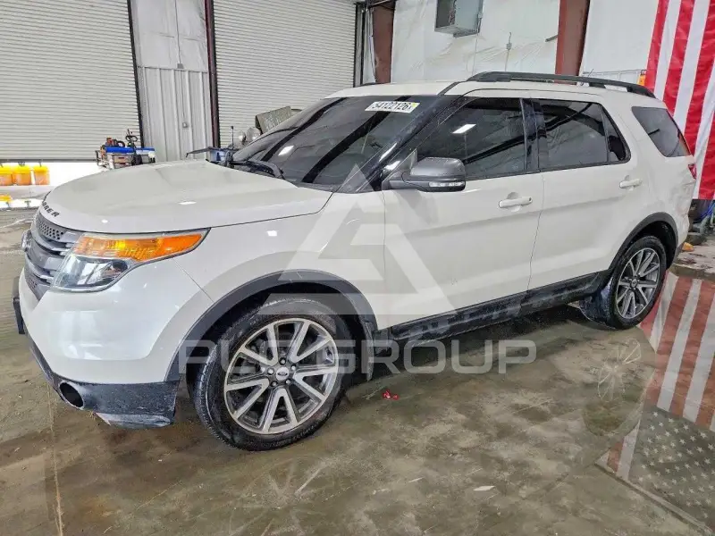 2015 Ford EXPLORER фото