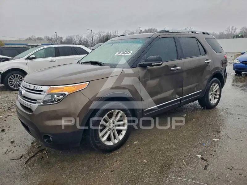 2015 Ford EXPLORER фото