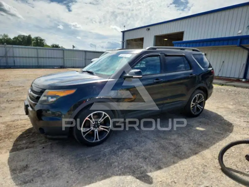 2015 Ford EXPLORER photo
