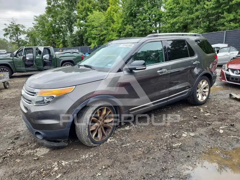 2015 Ford EXPLORER фото