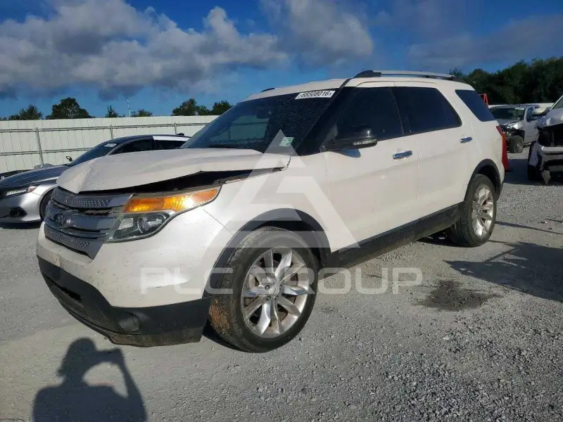 2015 Ford EXPLORER photo