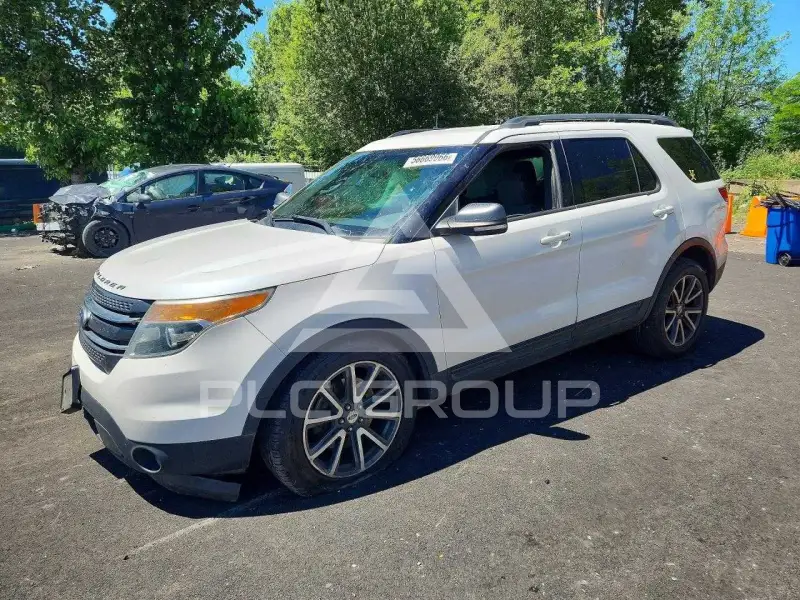 2015 Ford EXPLORER фото