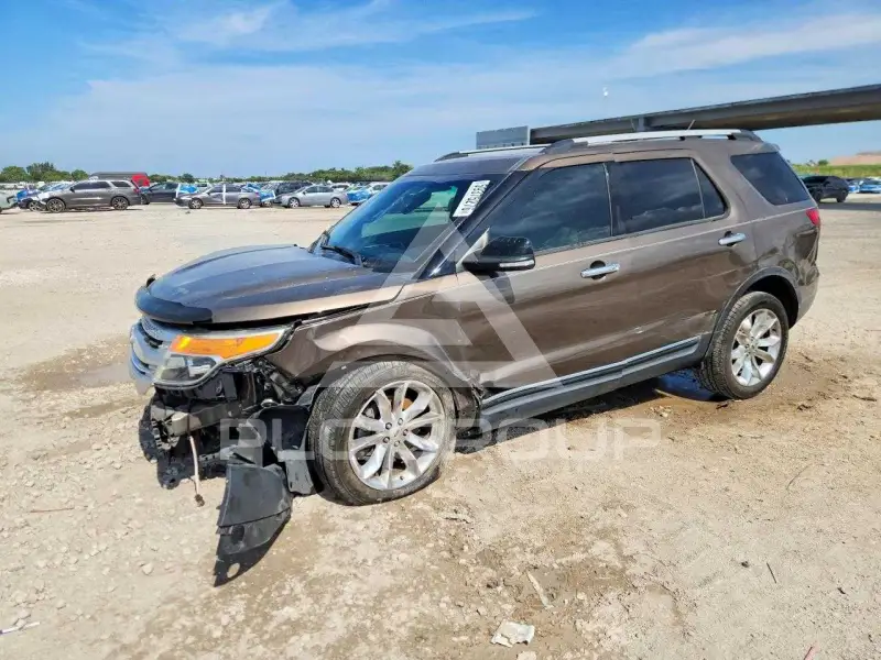 2015 Ford EXPLORER фото