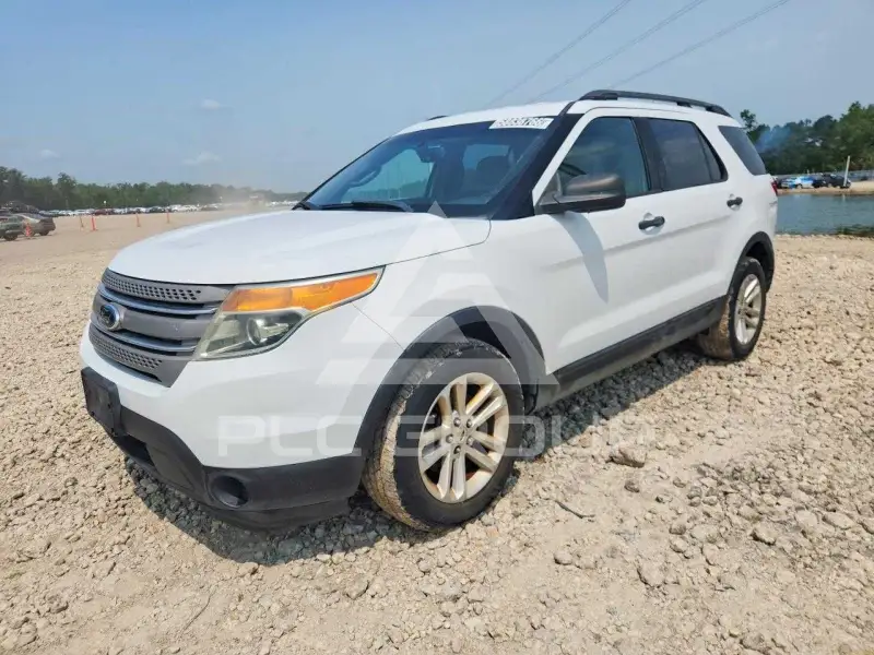 2015 Ford EXPLORER photo