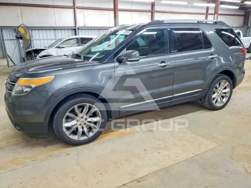 2015 Ford EXPLORER фото