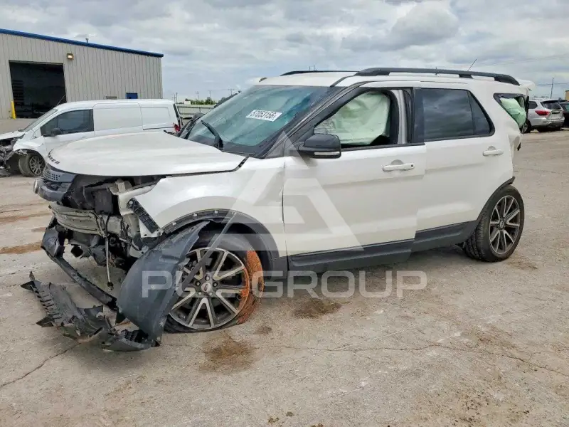 2015 Ford EXPLORER photo