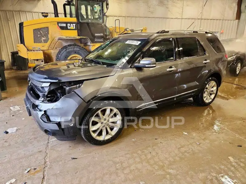 2015 Ford EXPLORER фото