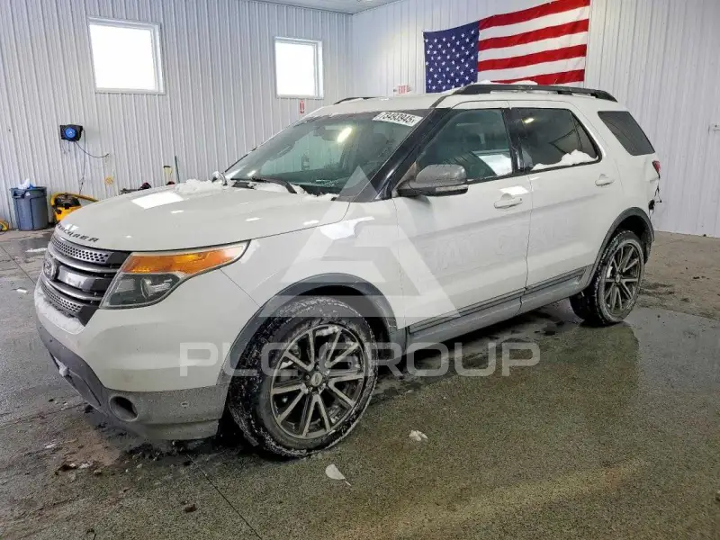 2015 Ford EXPLORER фото