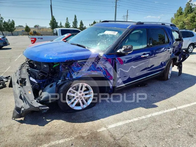 2015 Ford EXPLORER фото