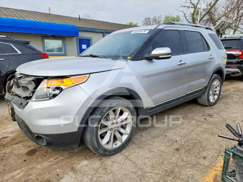 2015 Ford EXPLORER фото