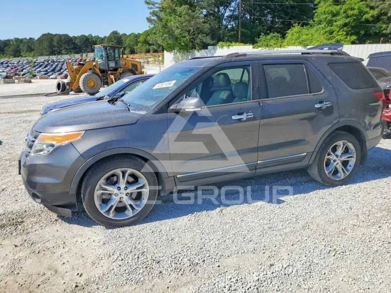 2015 Ford EXPLORER фото