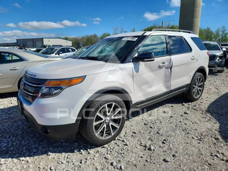 2015 Ford EXPLORER фото