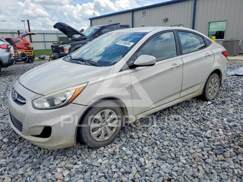 2015 Hyundai Accent photo