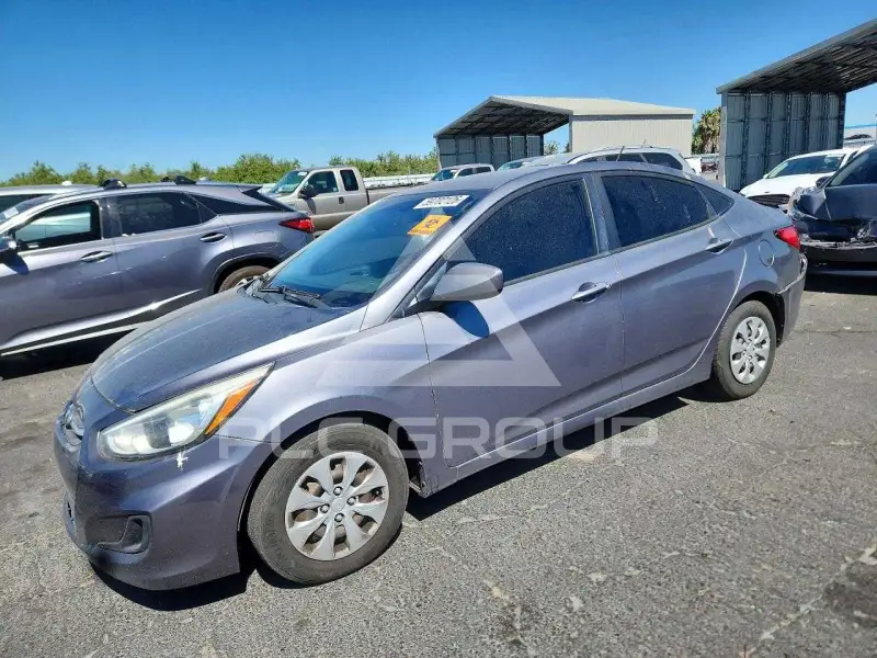2015 Hyundai Accent photo