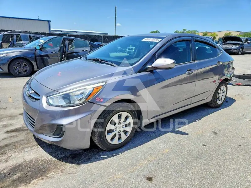 2015 Hyundai Accent фото