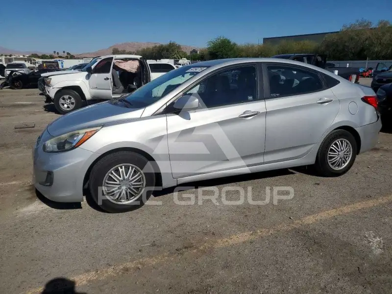 2015 Hyundai Accent фото