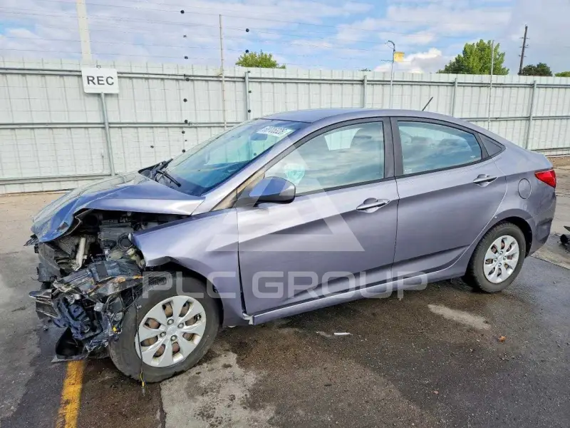2015 Hyundai Accent photo