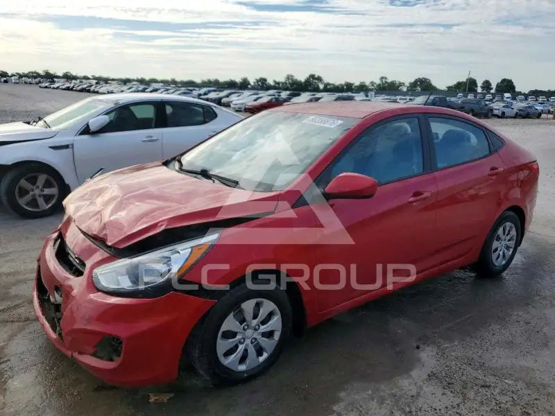 2015 Hyundai Accent photo