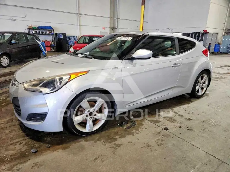 2015 Hyundai Veloster photo