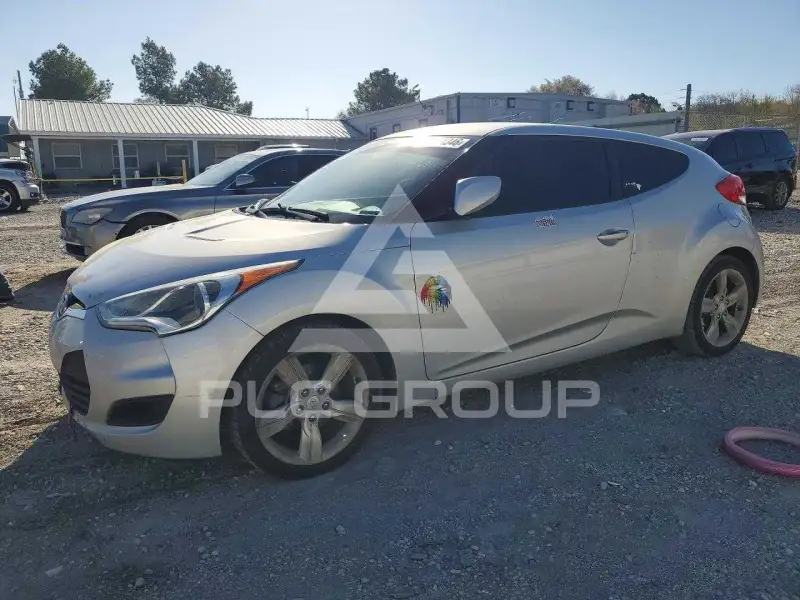 2015 Hyundai Veloster photo