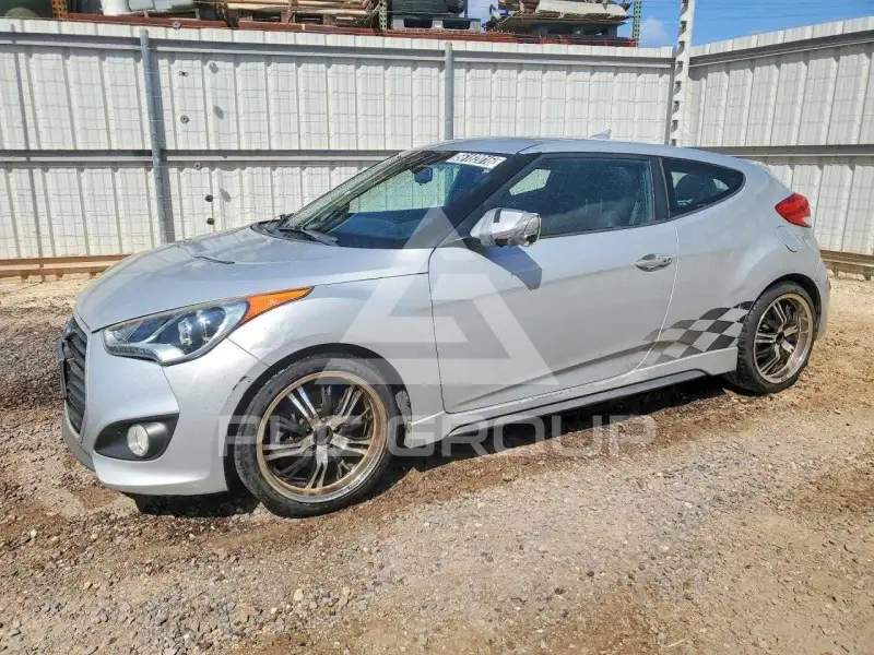 2015 Hyundai Veloster photo