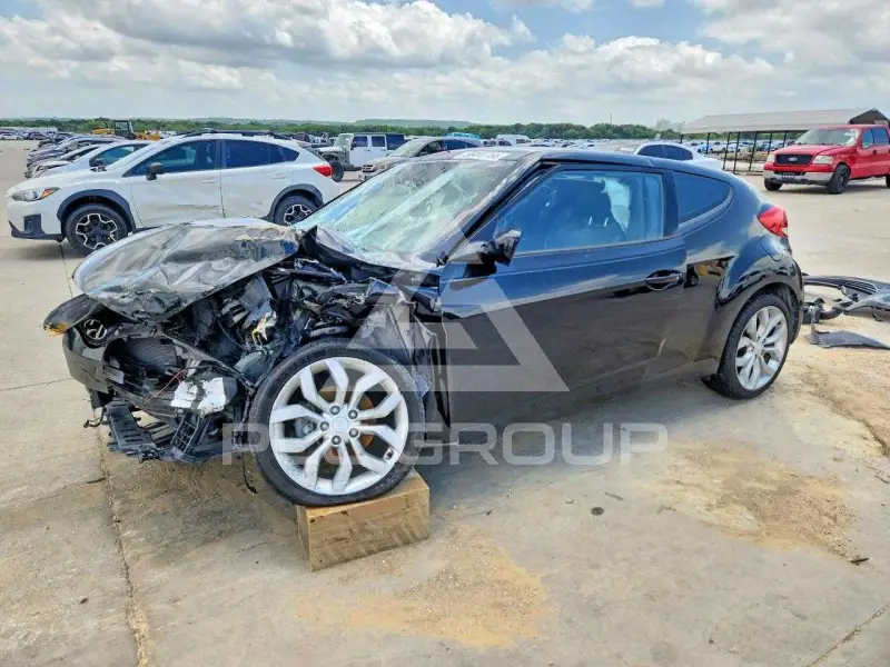 2015 Hyundai Veloster photo