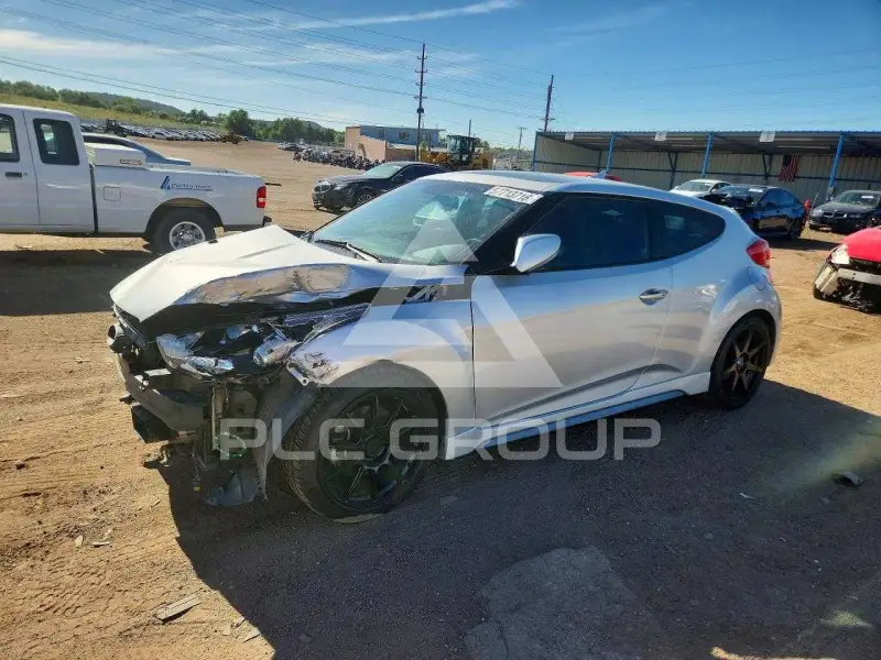 2015 Hyundai Veloster photo