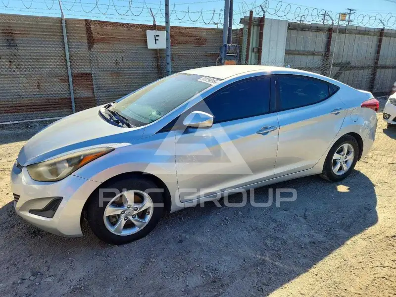 2015 Hyundai Elantra photo