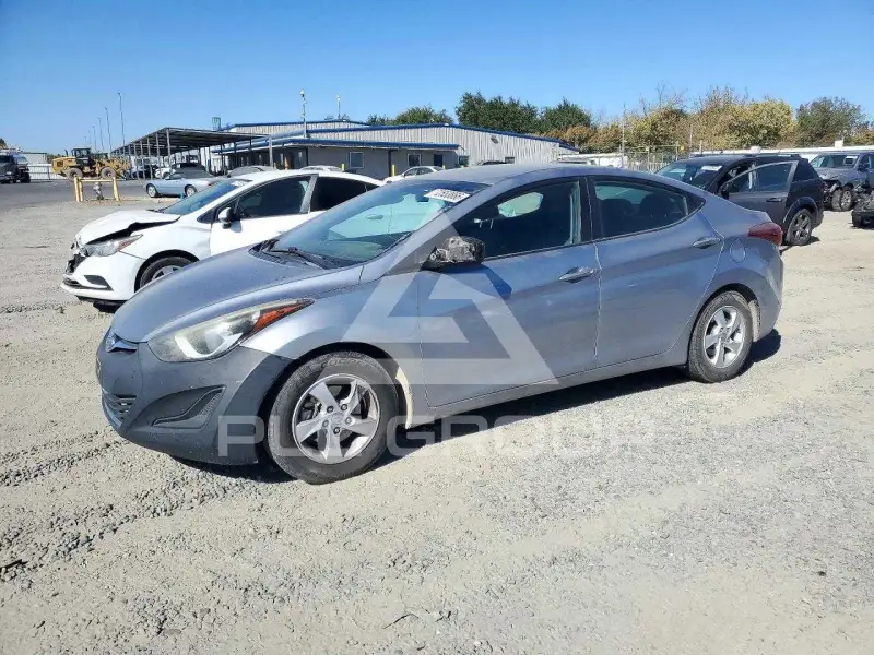 2015 Hyundai Elantra фото