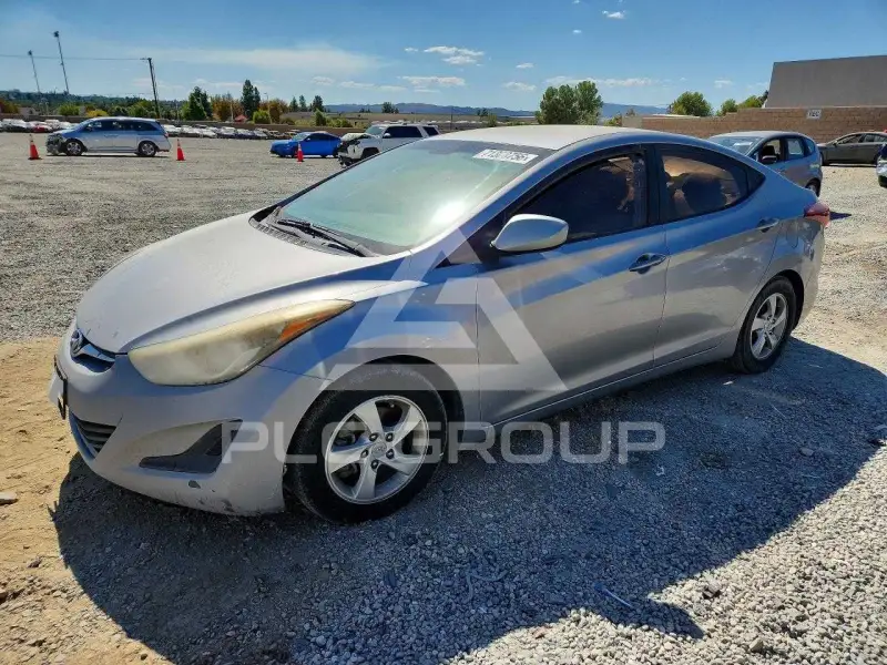2015 Hyundai Elantra photo