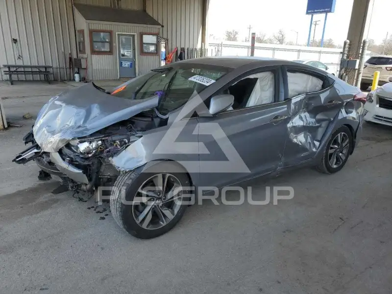2015 Hyundai Elantra photo