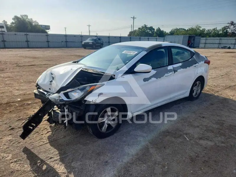 2015 Hyundai Elantra photo