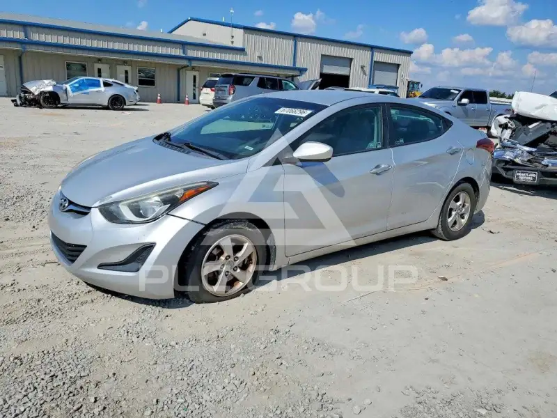 2015 Hyundai Elantra photo