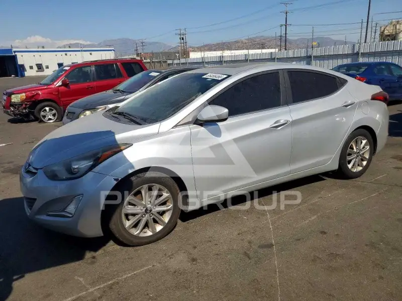 2015 Hyundai Elantra photo