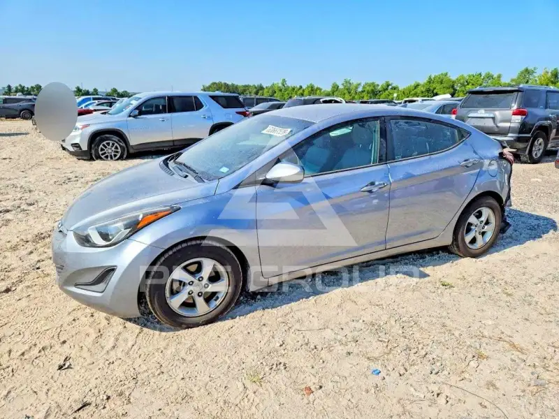 2015 Hyundai Elantra photo