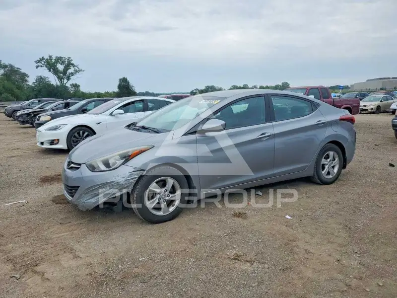 2015 Hyundai Elantra photo