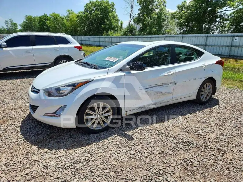 2015 Hyundai Elantra photo