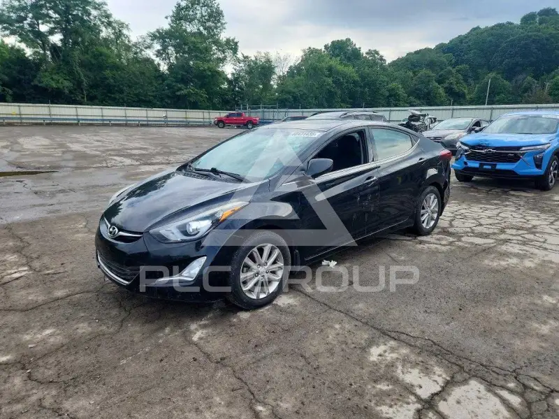 2015 Hyundai Elantra photo