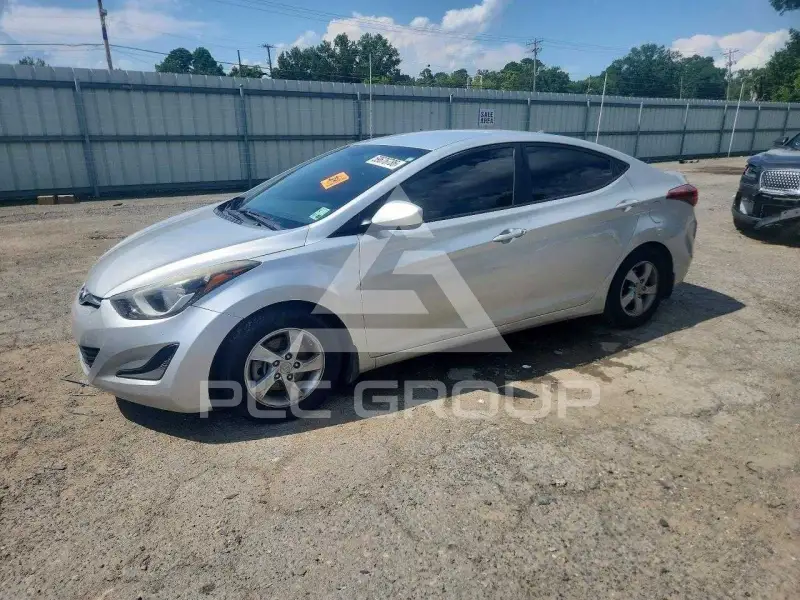 2015 Hyundai Elantra photo